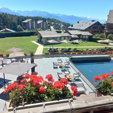Apartment 24 Hotel Etrier Pool & Spa Кранс Монтана Екстериор снимка
